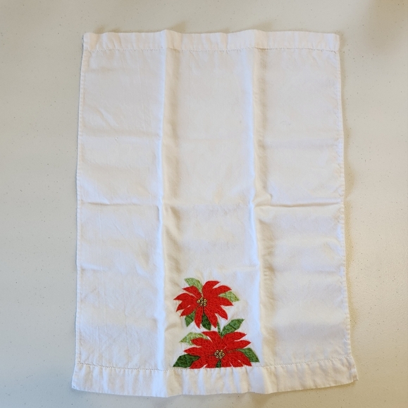 Vintage White Pointsettia Red Flower Christmas Napkins Table Linens Holiday - Picture 3 of 7
